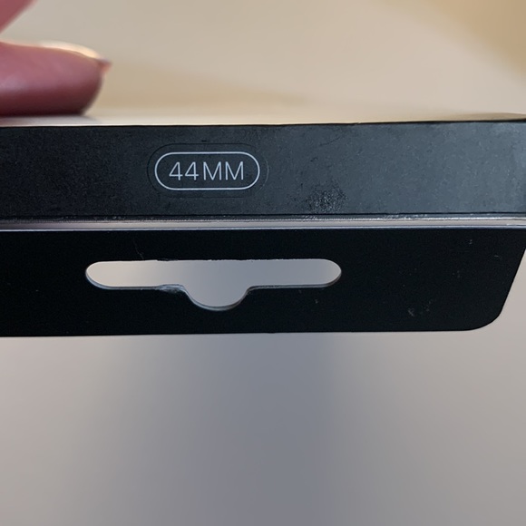 Apple 44mm White/Multi-Color Pride Edition Nike Sport Loop - Picture 9 of 14